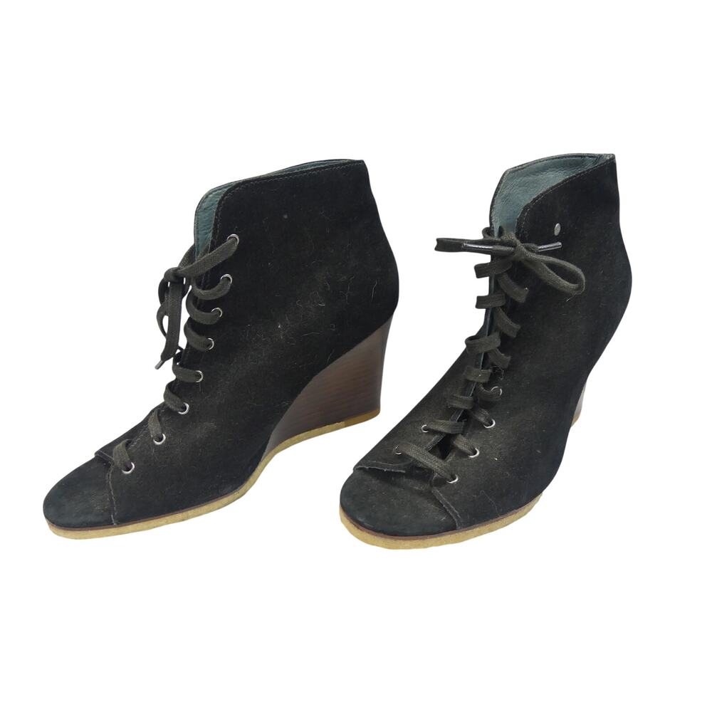 Vintage Ugg, Black Suede, Lace Up, Sandel, Wedge Boots with Peep Toe size 8